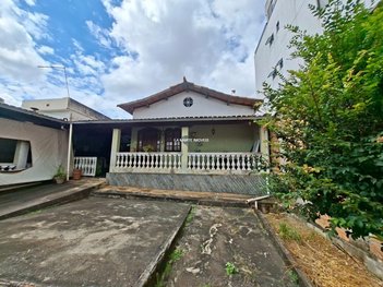 house em Rua Xingu, Amazonas - Contagem - MG