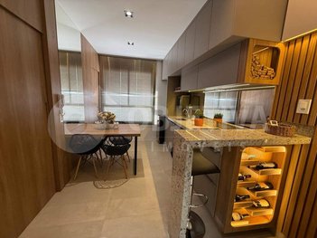 apartment em Rua Antônio Zeferino de Paula, Segismundo Pereira - Uberlândia - MG