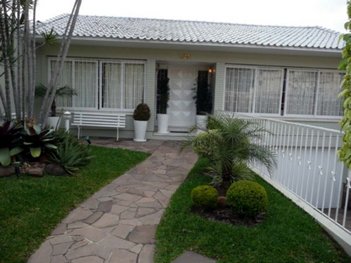 house em General Barreto Viana, Chácara das Pedras - Porto Alegre - RS