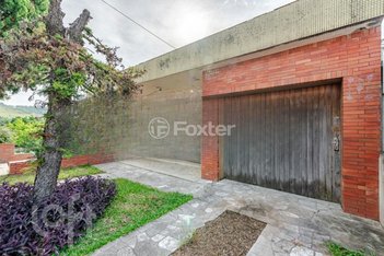 house em Rua Santiago Dantas, Glória - Porto Alegre - RS