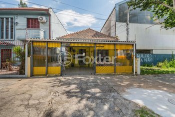 house em Rua Doutor João Inácio, Navegantes - Porto Alegre - RS