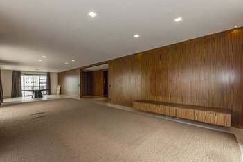 apartment em Avenida Hélio Pellegrino, Vila Nova Conceição - São Paulo - SP