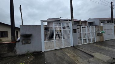 house em Rua Bélgica, Petrópolis - Joinville - SC
