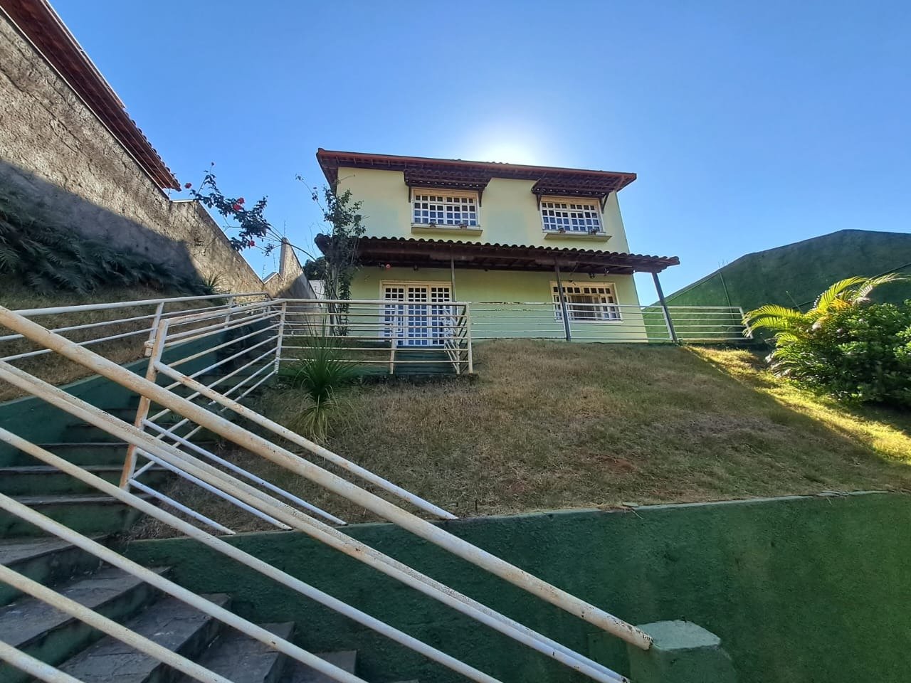 Casa com 3 quartos — Santa Terezinha, Belo Horizonte