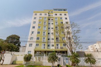 apartment em Rua Marechal Octávio Saldanha Mazza, Capão Raso - Curitiba - PR