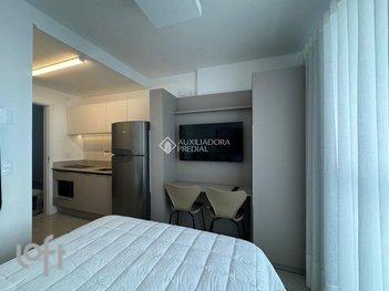 apartment em Lourenço Pinto, Centro - Curitiba - PR