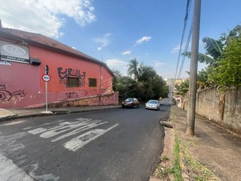 house em Rua Curuzu, Centro - Botucatu - SP