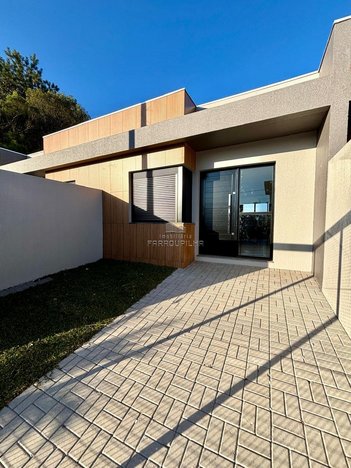 house em Rua Altamir Carlos Nervo, São Francisco - Farroupilha - RS