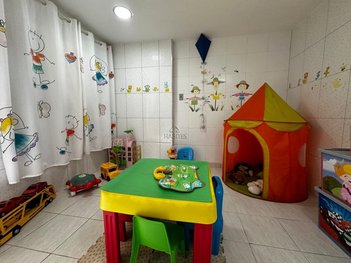 office em Curuzu, Centro - Botucatu - SP