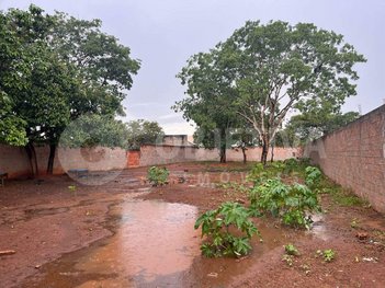 land_lot em Avenida Aldo Borges Leão, Residencial Lago Azul - Uberlândia - MG