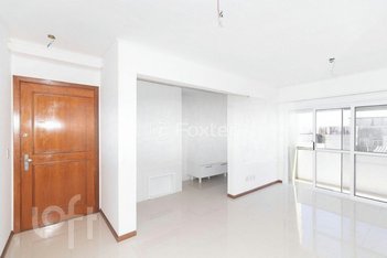 apartment em Rua Teixeira de Freitas, Santo Antônio - Porto Alegre - RS