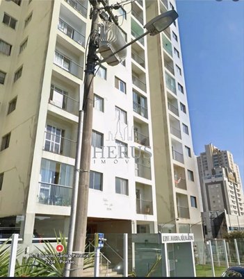 apartment em Rua Eduardo Carlos Pereira, Portão - Curitiba - PR