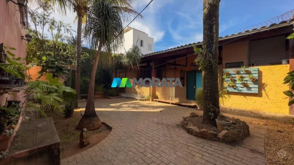 Casa com 3 quartos — Nova Suíssa, Belo Horizonte