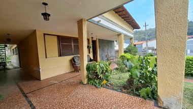 house em Avenida Laura Pinheiro, Centro - Miguel Pereira - RJ