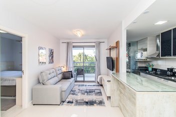 apartment em Avenida Luiz Manoel Gonzaga, Três Figueiras - Porto Alegre - RS