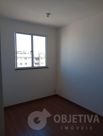 apartment em Avenida Vereador Carlito Cordeiro, Laranjeiras - Uberlândia - MG