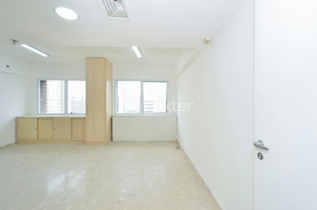 remax_1.jpeg