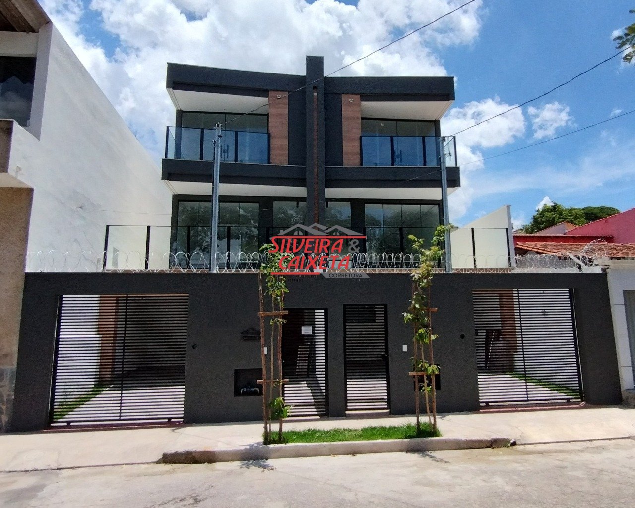 Casa com 3 quartos — Planalto, Belo Horizonte
