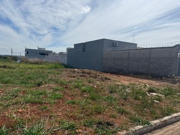 land_lot em Rua AB21, Residencial Alice Barbosa I - Goiânia - GO