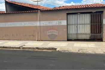 house em Rua Claúdio dos Santos, Parque das Laranjeiras - Mogi Mirim - SP
