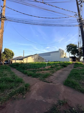 land_lot em Rua Pioneira Guilhermina Genebra Garbiere, Jardim São Clemente - Maringá - PR