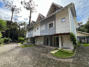 house em Rua Dona Luiza Corrêa, Vila Suzana - Canela - RS