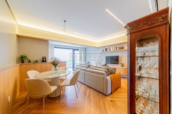 apartment em Honório Silveira Dias, Higienópolis - Porto Alegre - RS