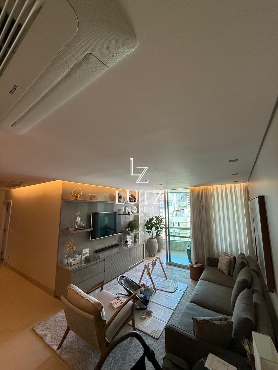 Apartamento com 2 quartos — Lourdes, Belo Horizonte
