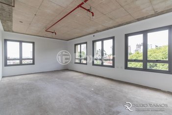 office em Avenida Mariland, Auxiliadora - Porto Alegre - RS