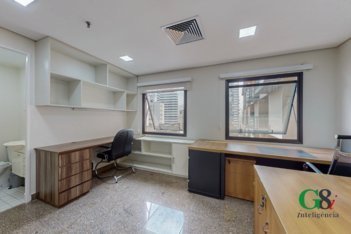 office em Avenida Rouxinol, Indianópolis - São Paulo - SP