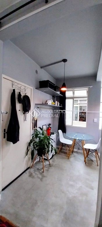 apartment em Rua General Vasco Alves, Centro Histórico - Porto Alegre - RS