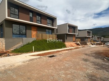 house em Avenida Zezico Peçanha, Itapetinga - Atibaia - SP