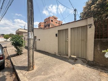 house em Rua dos Comanches, Santa Mônica - Belo Horizonte - MG