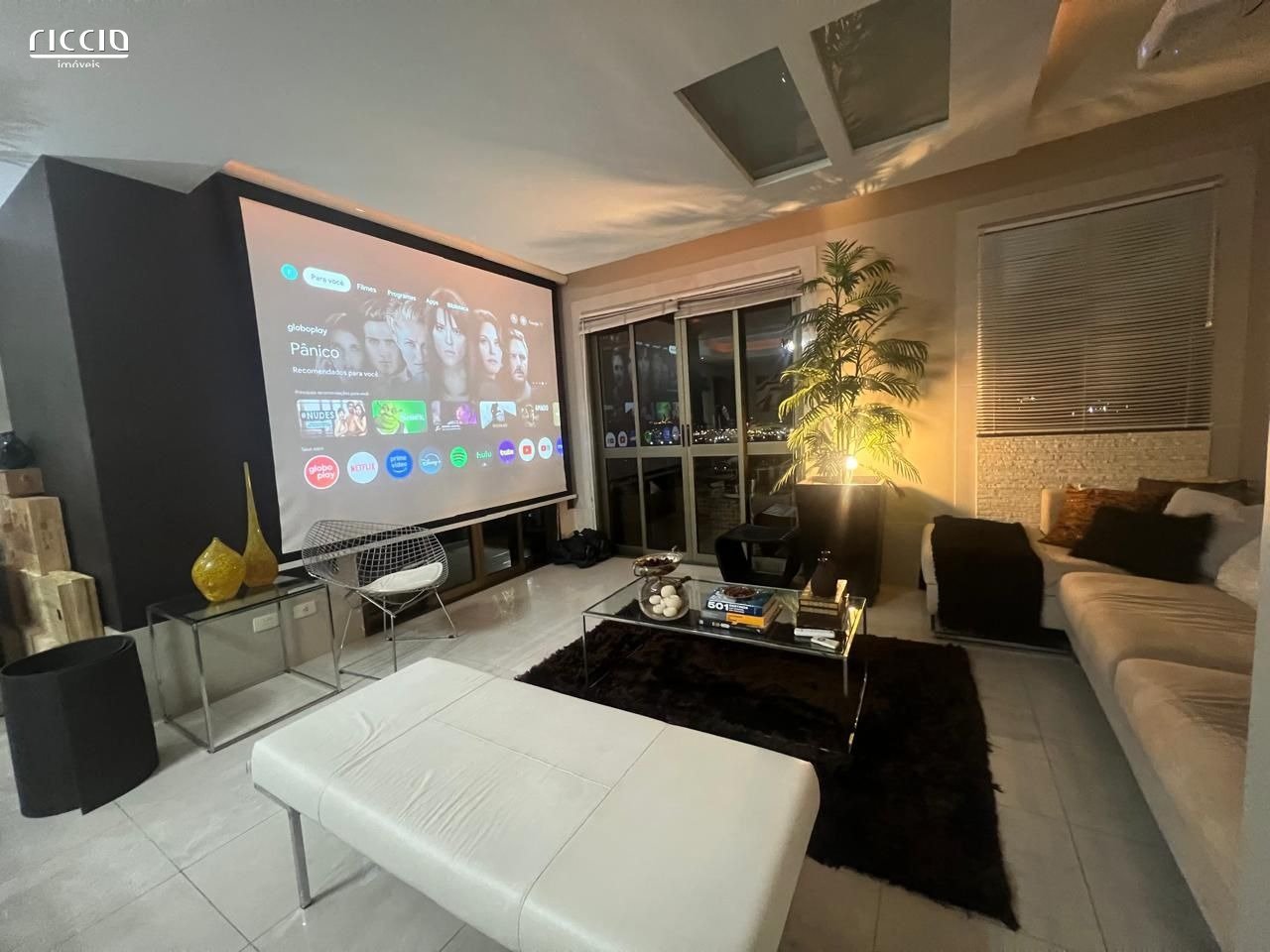 1e2f8af2-6f3c-4f30-b595-bc3648ea6a88