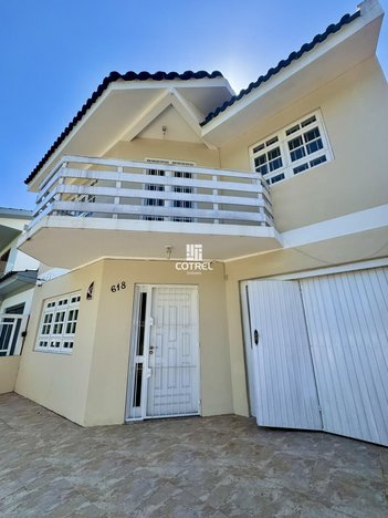 house em Rua Irmã Maristela, Nossa Senhora Medianeira - Santa Maria - RS