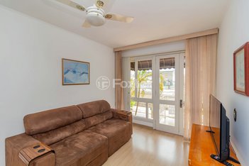 apartment em Rua Azevedo Sodré, Passo da Areia - Porto Alegre - RS