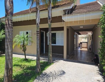 house em Rua Rio Apucaé, Centro - Xangri-Lá - RS