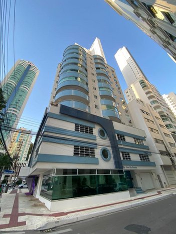 apartment em Rua Mingote Serafim, Pioneiros - Balneário Camboriú - SC