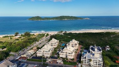 apartment em Rua das Corticeiras, Campeche - Florianópolis - SC