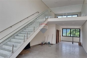 office em Rua Maria Aparecida Chamadoira Loreano, Jardim Maristela - Atibaia - SP