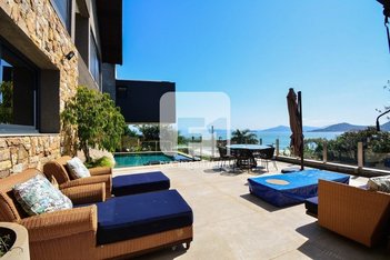 house em Estrada Haroldo Soares Glavan, Cacupé - Florianópolis - SC