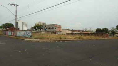 land_lot em Avenida Suécia, Tibery - Uberlândia - MG