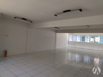 office em Avenida Presidente Kennedy, Campinas - São José - SC