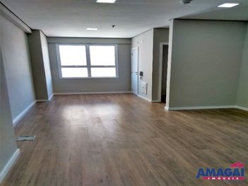 office em Doutor Pompilio Mercadante, Centro - Jacareí - SP