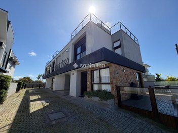 house em Rua Aviação Francesa, Campeche - Florianópolis - SC