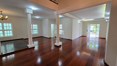 house em Alameda dos Ipês, Condomínio Portal de Itu - Itu - SP
