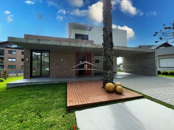 house em Rua dos Antúrios, Centro - Canela - RS
