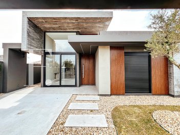 house em Avenida Coral, Rainha do Mar - Xangri-Lá - RS