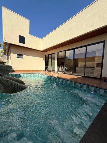 house em Rua Jesuíno Veloso do Carmo, Residencial Interlagos - Rio Verde - GO