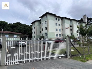 apartment em Rua Thereza Lopes Skroski, Santa Cândida - Curitiba - PR